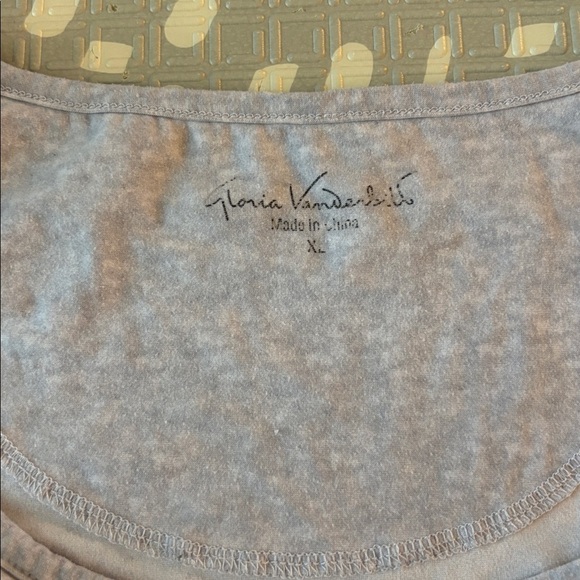 Floral PJ set - Picture 5 of 9